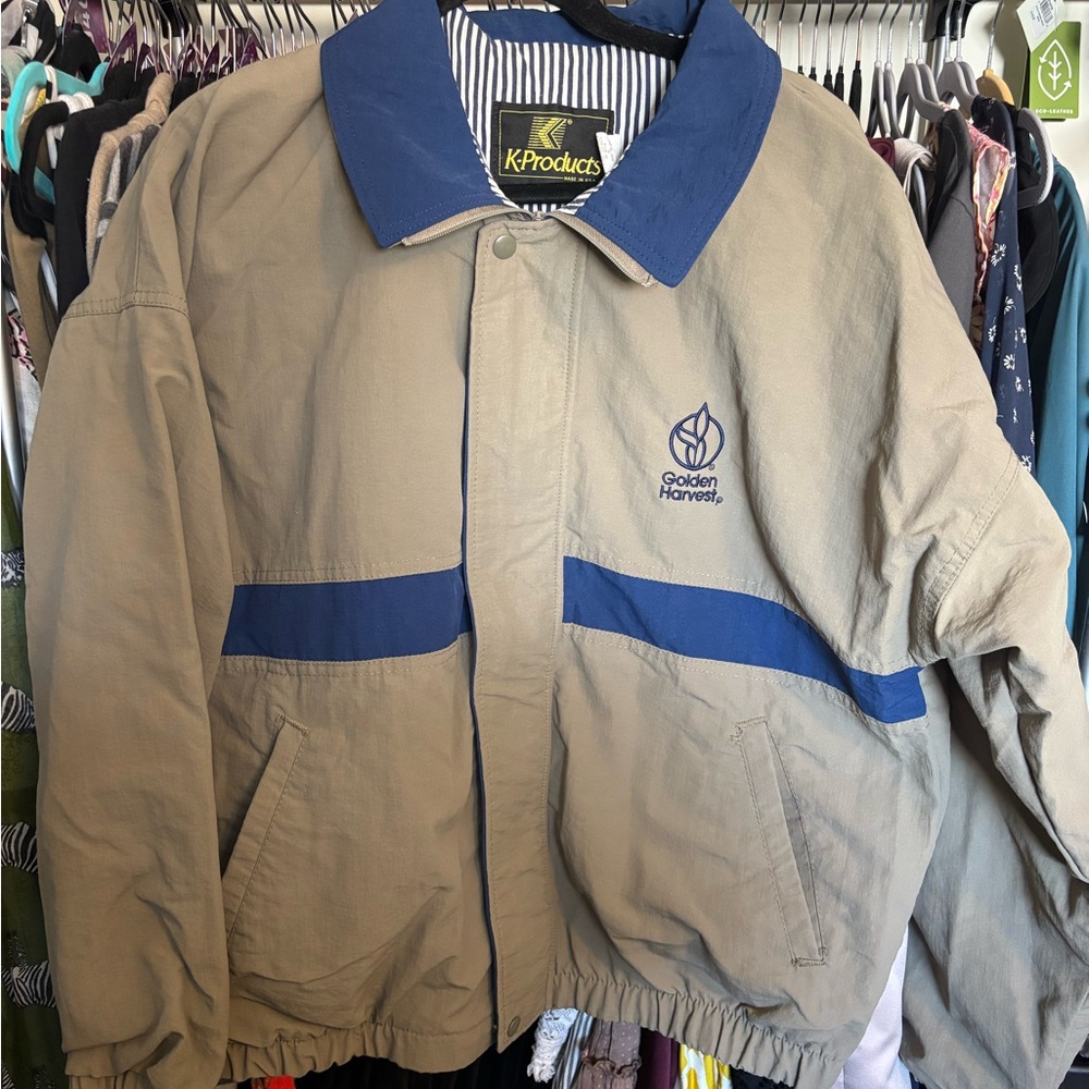 Vintage Golden Harvest Men's Beige and Blue Windbreaker